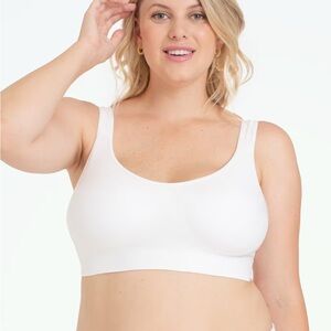52TK.- Truekind® Enhanced Comfort Wireless Shaper Bra. Size 4XL